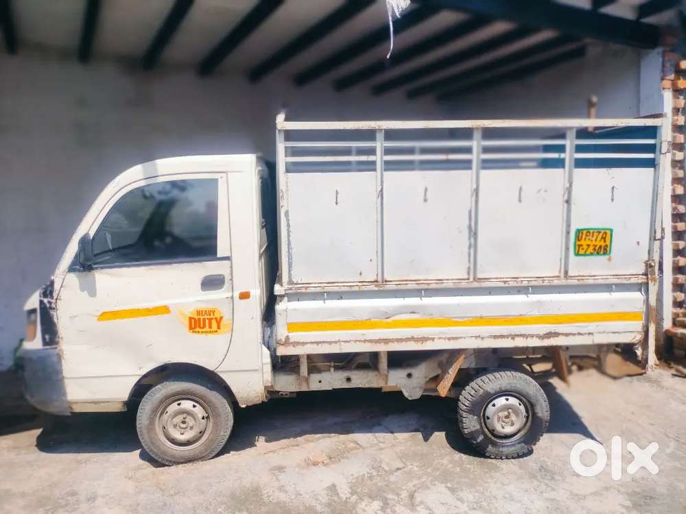 Mahindra supro pickup truck