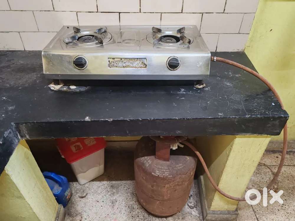 Gas stove,cylinder with mixer grinder and other many more thing