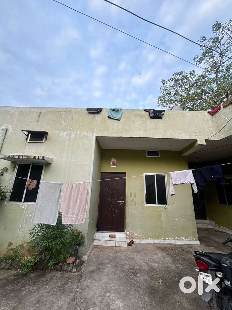 For rent independent home with a great parking space