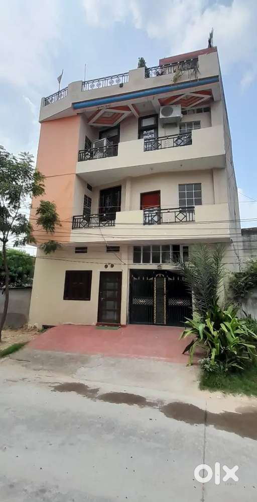 residential + pg 13+ room property
