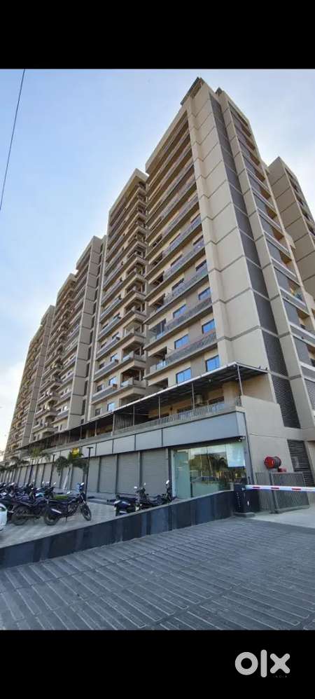 3 BHK SEMI FURNISHED APPARTMENT FOR FAMILY AT VAISHNODEVI