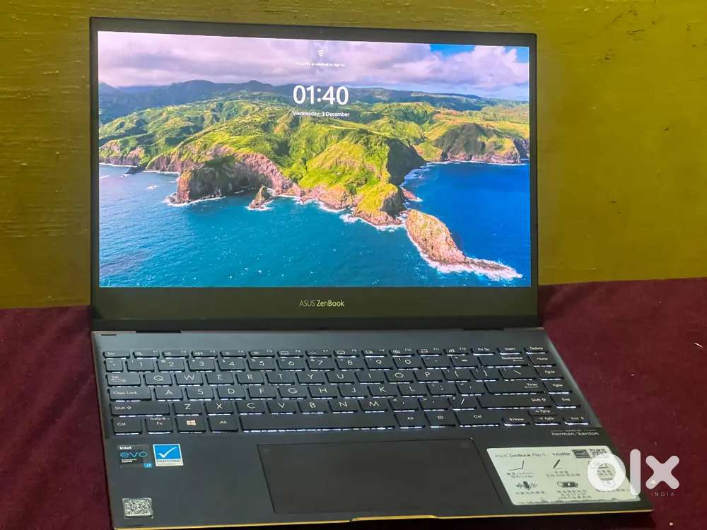 ASUS ZenBook Flip S OLED Core i7 11th Gen Intel EVO