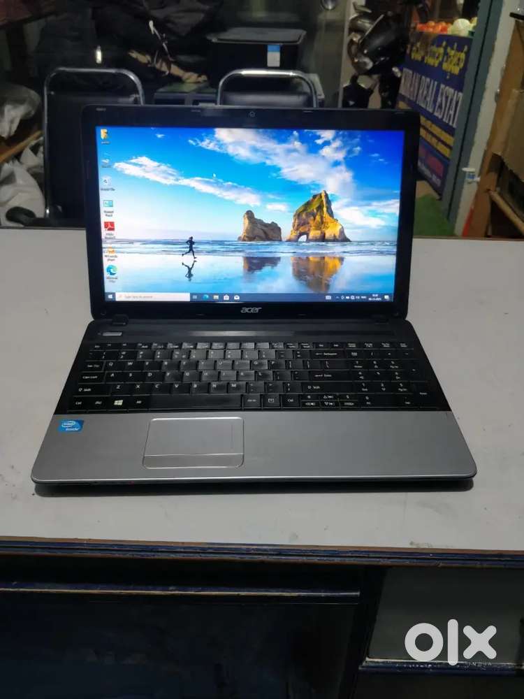 Acer laptop intel core i3  8GB RAM  500GB  storage HDD Windows 10