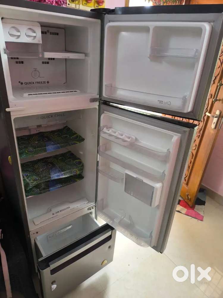 Fridge for kitchen