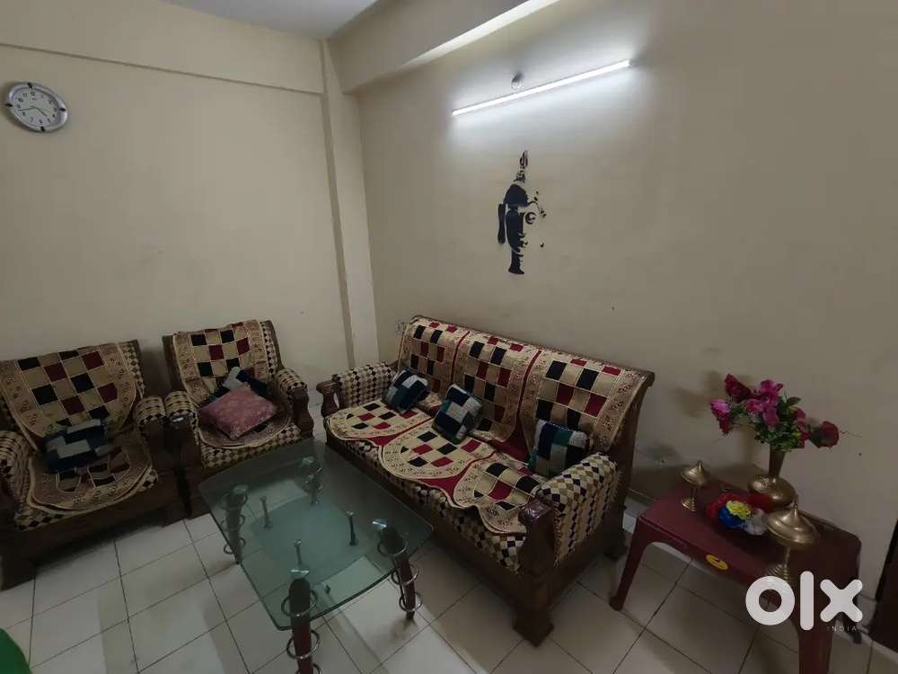 2BHK Full Furnished Road Side Flat for Rent only for family