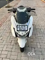 Burgman street 125 \ Model 2021 Month 12