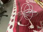 1.5 month old apple lightening earphone