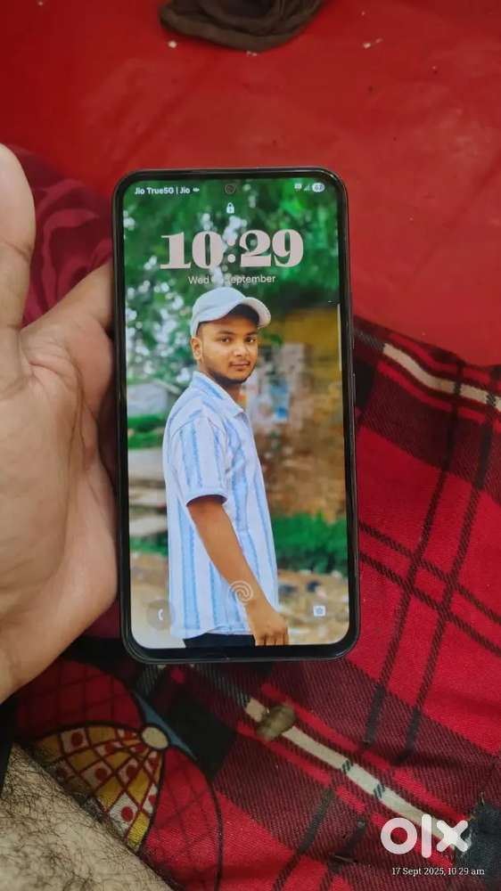 Galaxy a54 5g 16 ram 256 storage hi  bhai jisko lena hi wahee smg kare