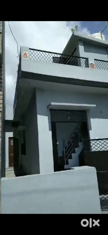 7yrs old house near 50 meeter from main hiway haripur nayak haldwani