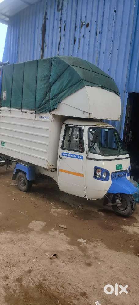 Electric Mahindra Zor PU grand 2023