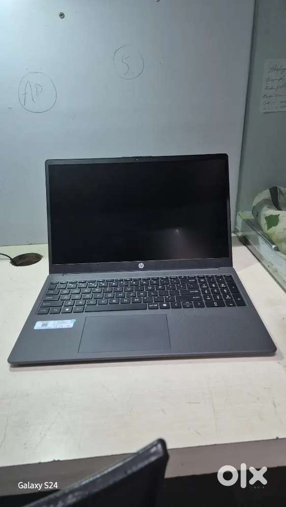 Brand New HP 255R G10 Notebook PC AMD Ryzen 3 with charger and box