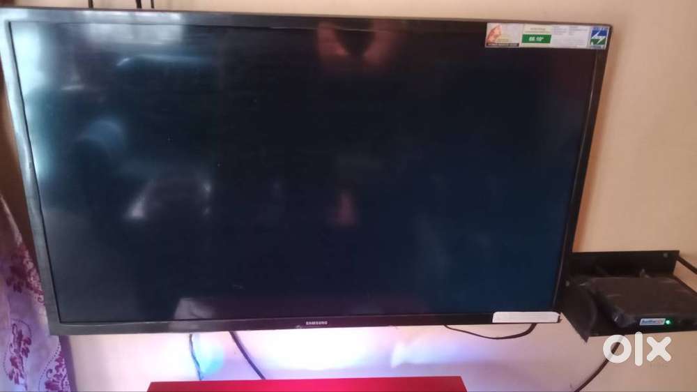 32 inch SAMSUNG LED TV