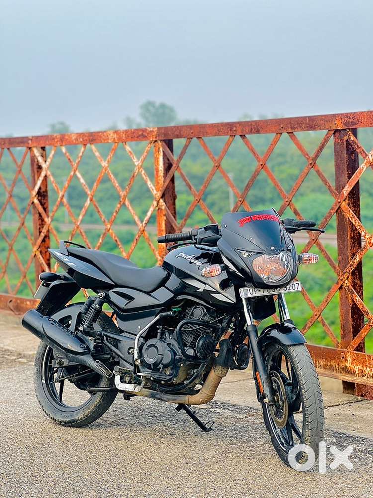 Pulsar 125cc black varient