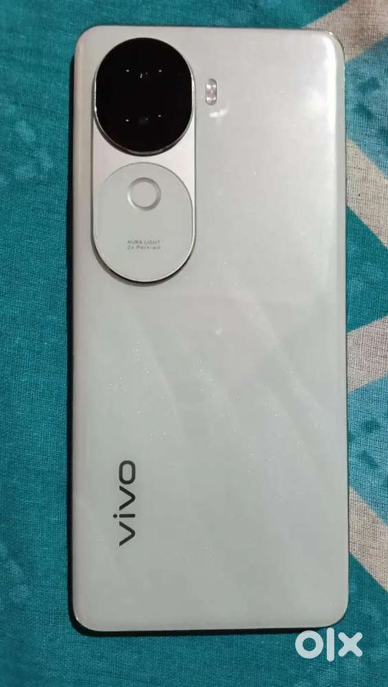 Vivo v 40 e 256GB 8GB rem