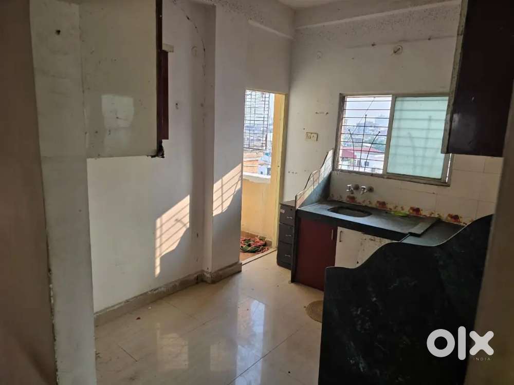 2 bhk flat for sale mankapur