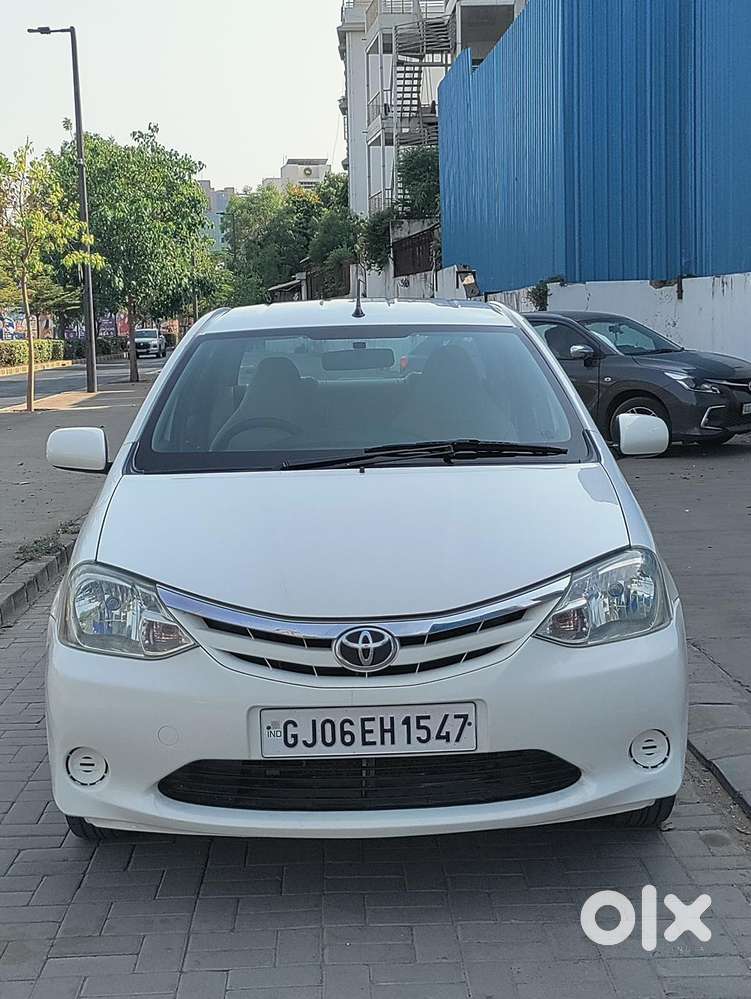 Toyota Etios 2010-2012 G, 2011, Petrol