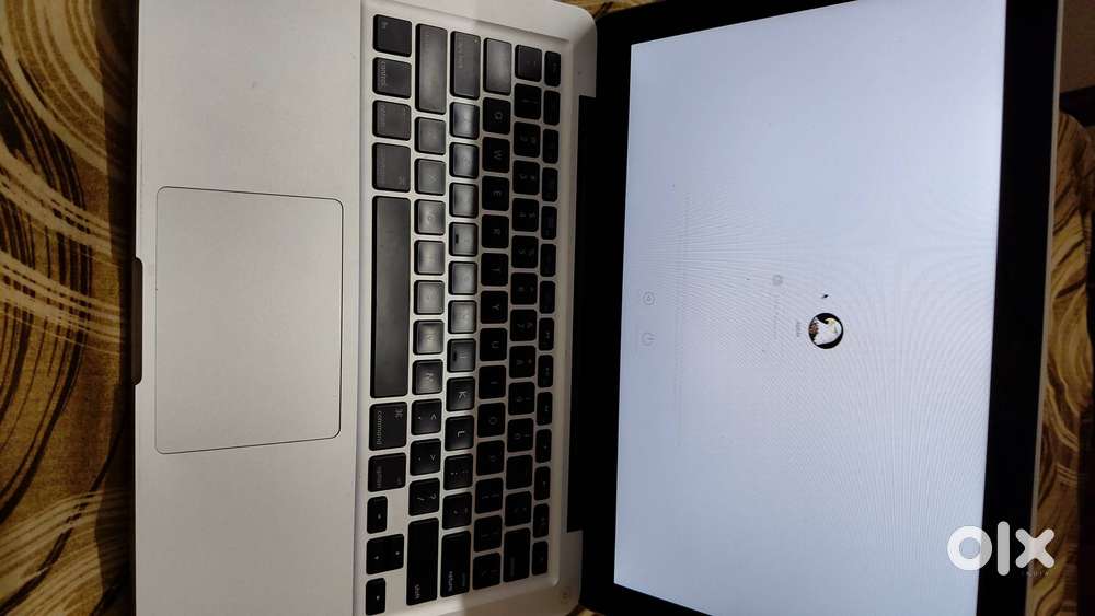 Apple macbook pro (2011)