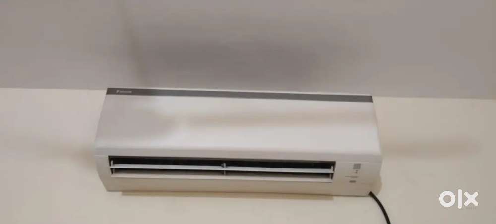 Daikin 1.5 tun AC