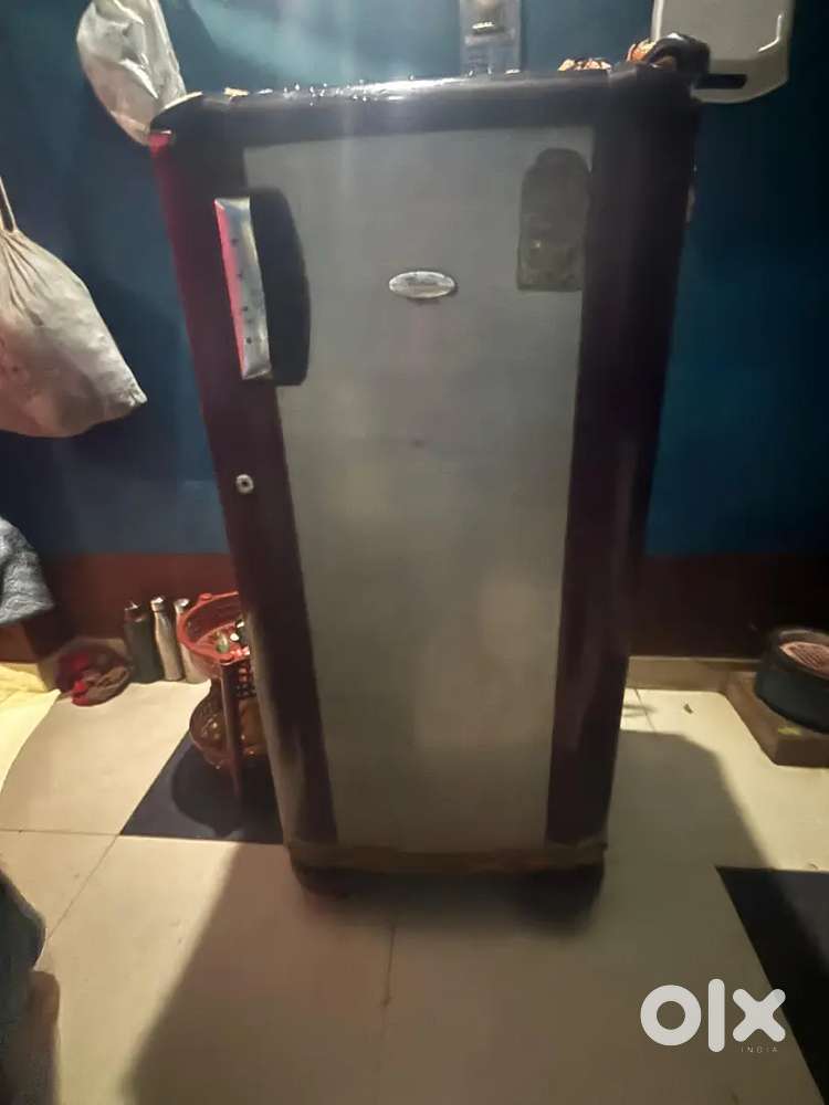 Selling refrigerator single door