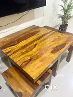 Wooden center table with 4 Stools