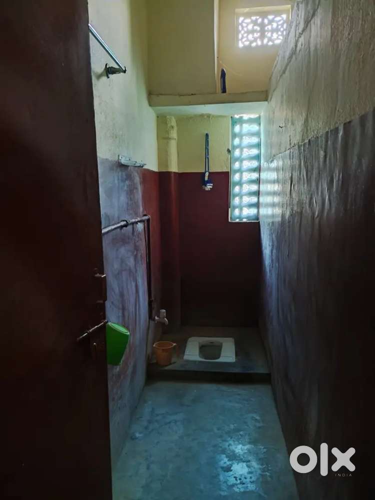 2bhk house for rent near jamalpur railway station, distance 500 m