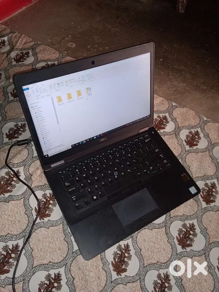 Dell  8 GB RAM ( i5 )  ( 7th Generation) 2gb graphics card, 264 ssd