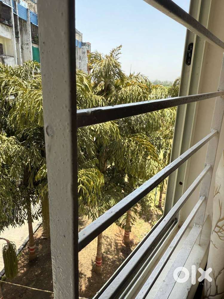 2 BHK Unfurnished Flat for Rent