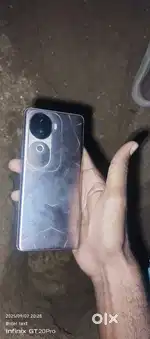 Vivo v 40e 8 gb ram.  128