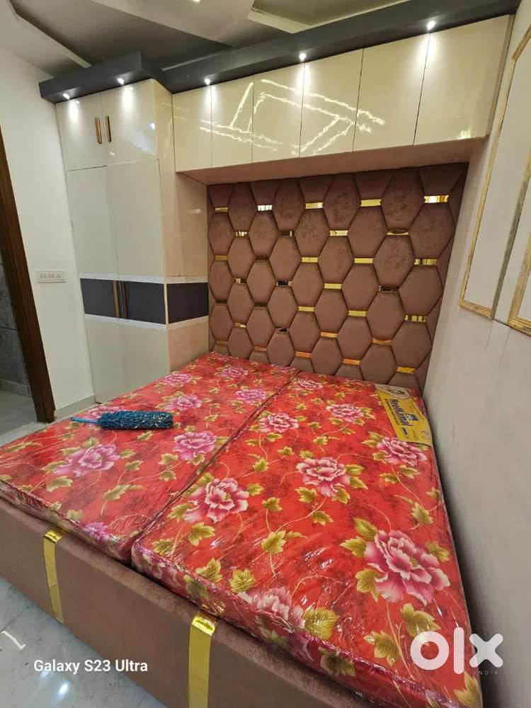 2bhk nearest metro just 27L only