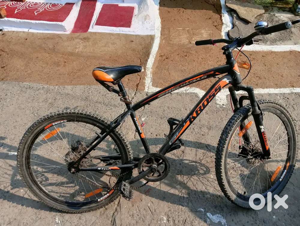 It is a 2 year old cycle with disc break