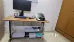 Computer desk table