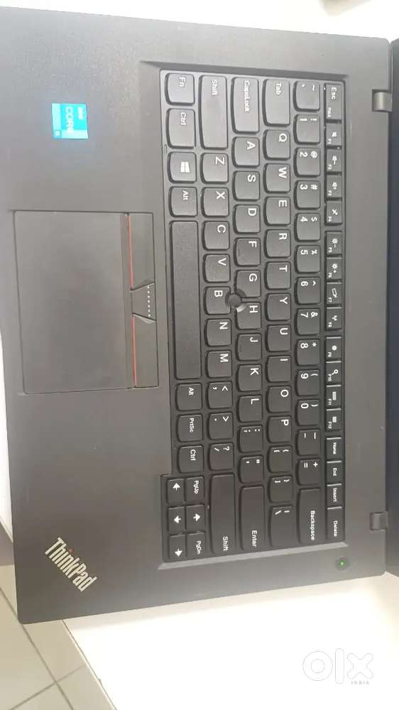 Lenovo
I5 
5 gen 
8 gb 
556 gb ssd 
Offer 10,000