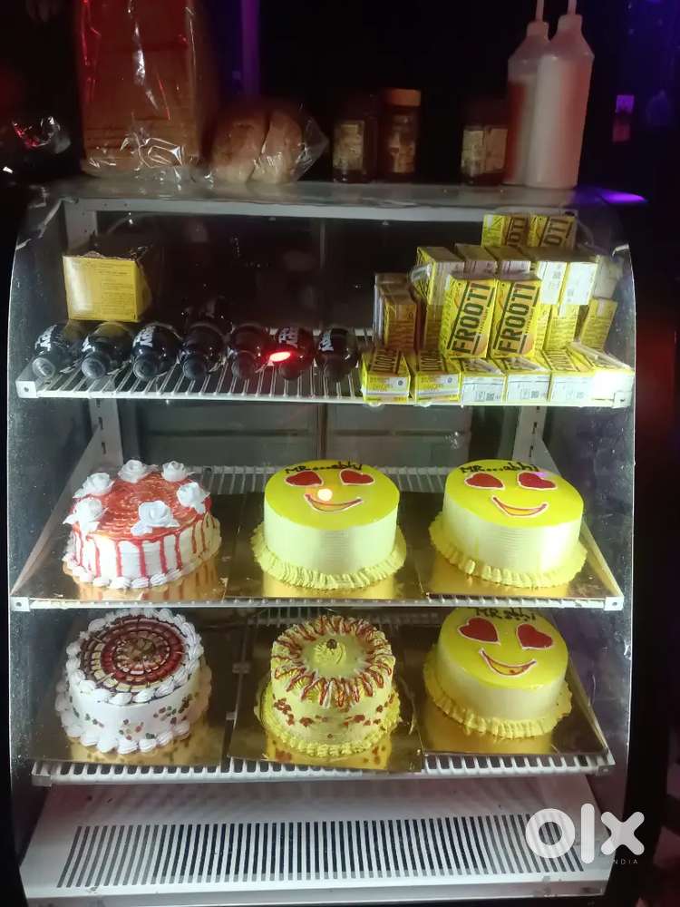 Display freezer