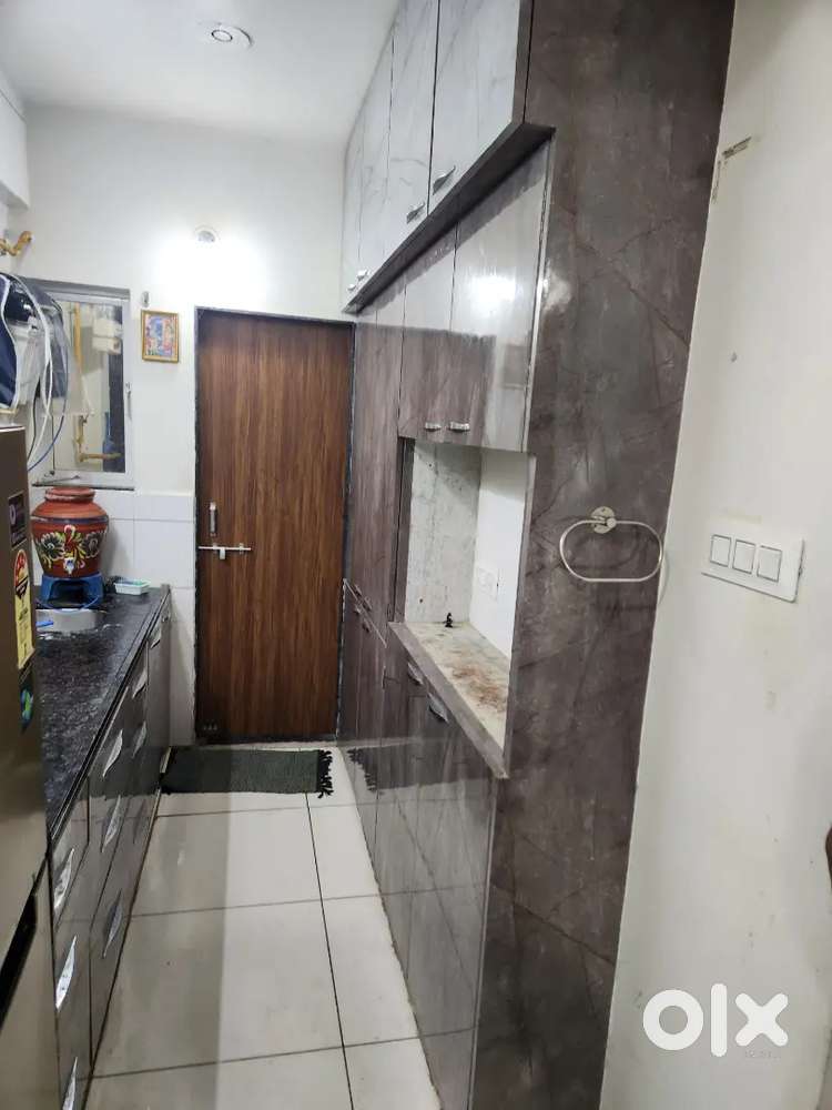 Full farnish luxury 1 bhk luxury flat rent