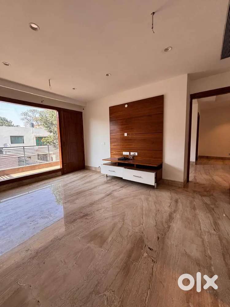 13 marla independent corner house for sale in sector 38 b