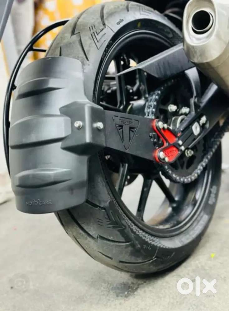 Tyre Hugger for speed 400