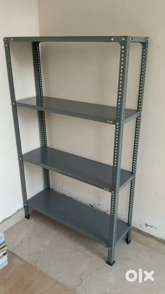 Slotted angle rack