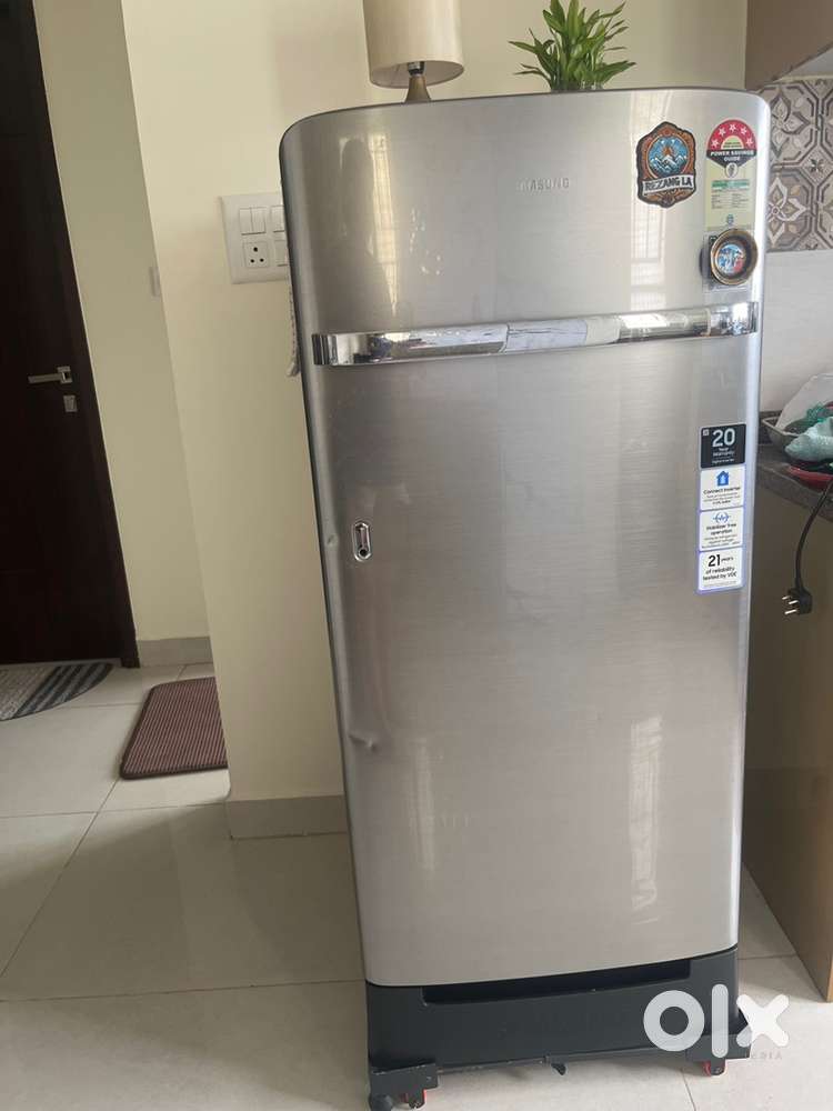 Samsung 189L fridge is on sale