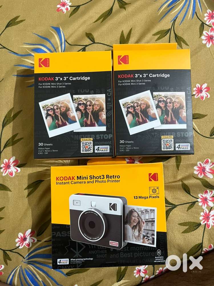 Seal Packed - Instant Camera + Photo Printer