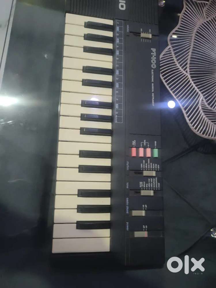Casio P10 piano good working condition with adapter
