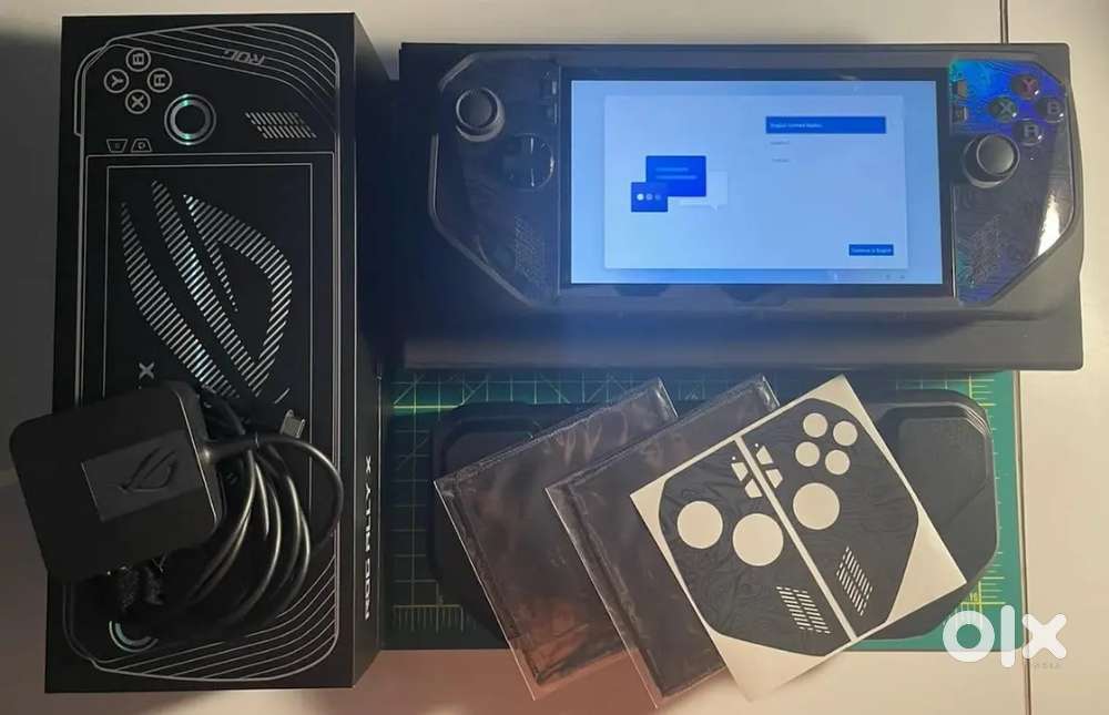 ASUS ROG Ally x AMD Z1 Extreme 24GB 1TBSSD with Dbrand Killswitch Case