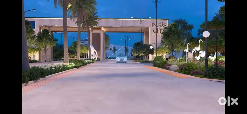 200 Gaj east facing plot inparis city bathinda