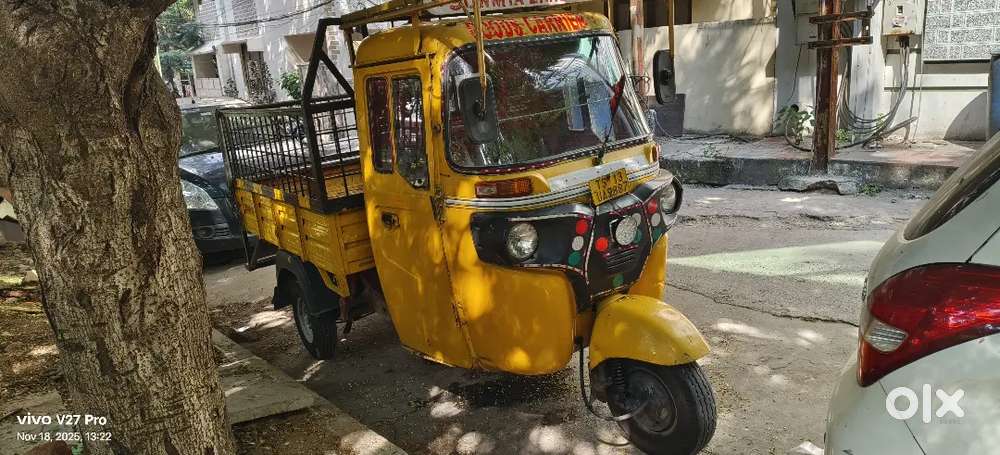 Bajaj Traly 17 model