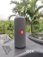 JBL Flip essential 16 watts Original