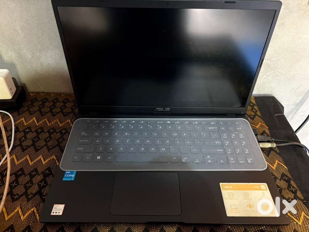 Asus vivobook LAPTOP /Good condition