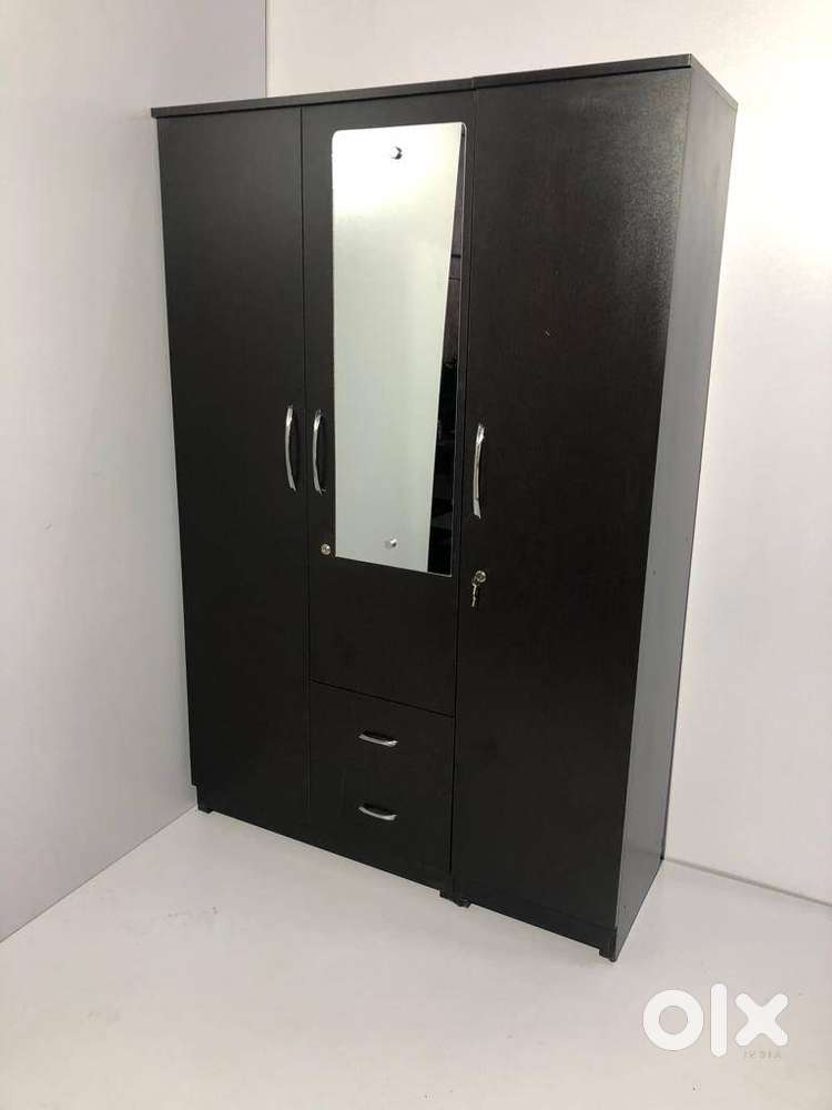 3 DOOR WARDROBE DIRECT FROM FACTORY