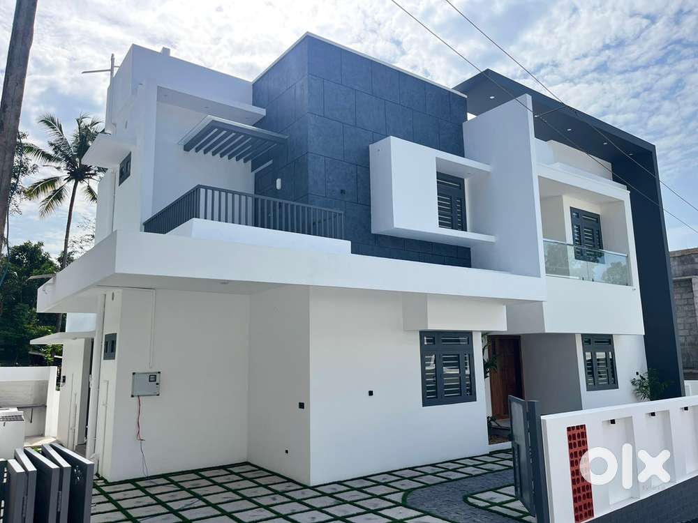 New 2100sqft 5cent Pothencode Plamoodu Near