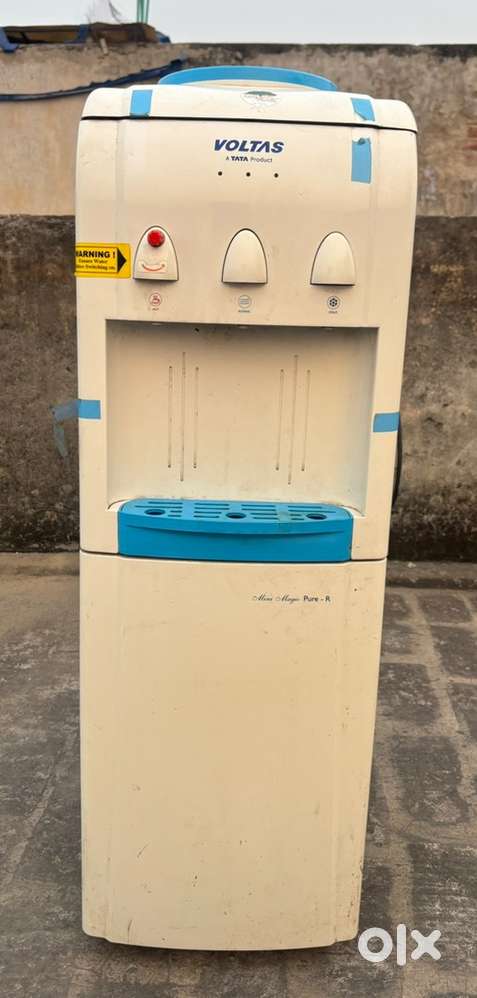 Voltas water dispenser