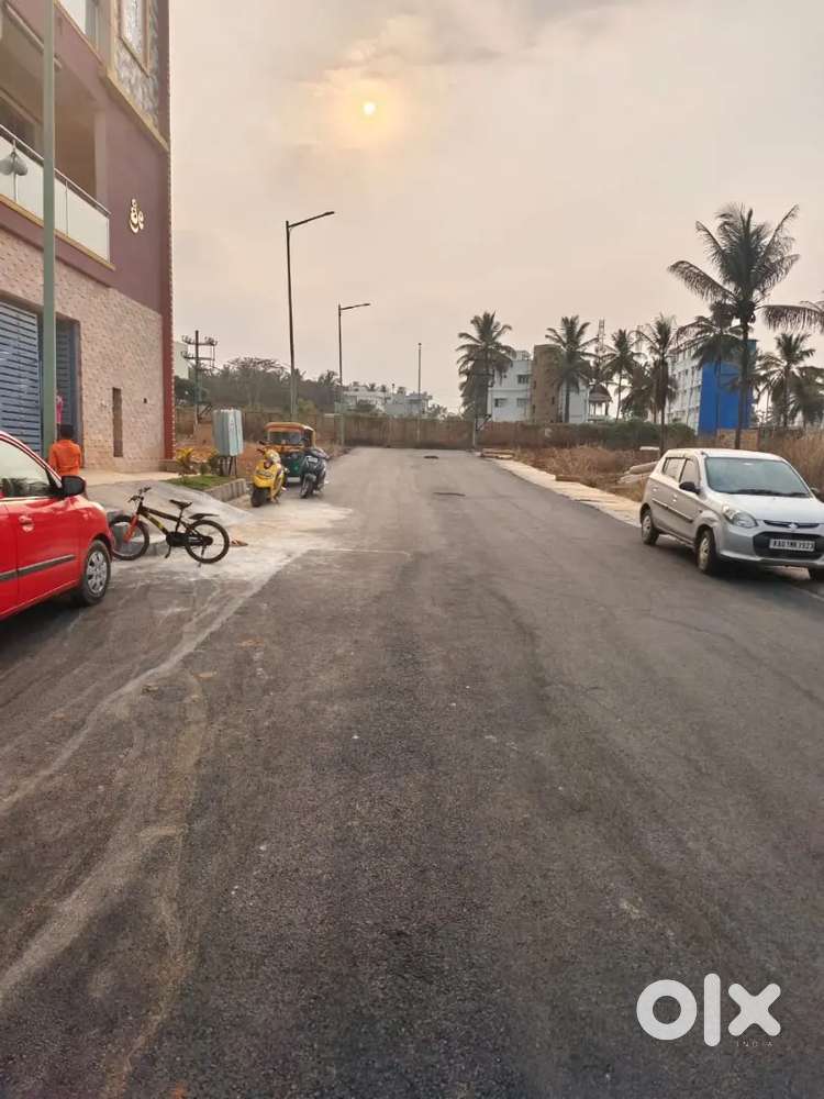 Semi commercial BDA site next to Orchids International school Kengeri