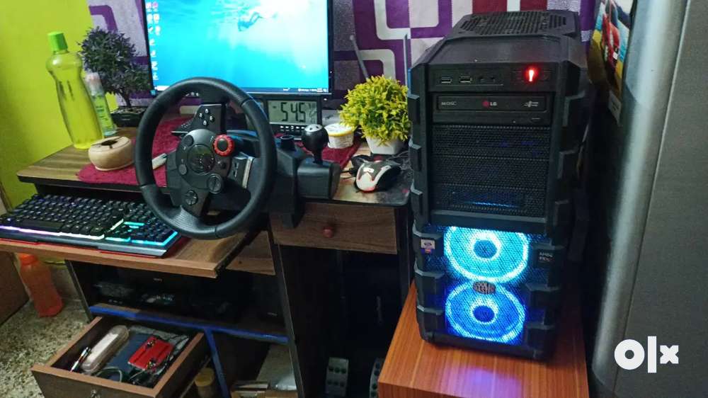 Gaming pc complete setup with 900 degree logitech gaming wheel